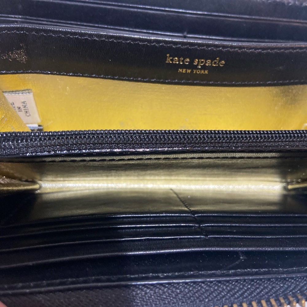 Kate Spade Wallet - Picture 3 of 8
